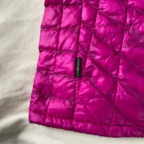 Hot Pink North Face Thermoball Down Jacket Size Medium - Picture 9 of 9